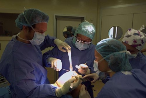 Se realiza la segunda intervención quirúrgica a través de Google Glass
