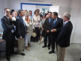 Visita de autoridades a las instalaciones del IBSAL en Salamanca.