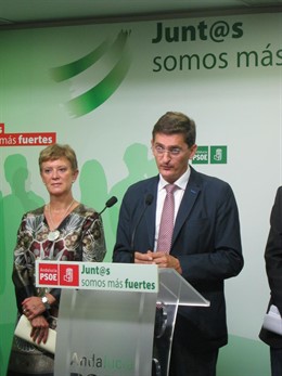 Consuelo Rumí y José Luis Sánchez Teruel