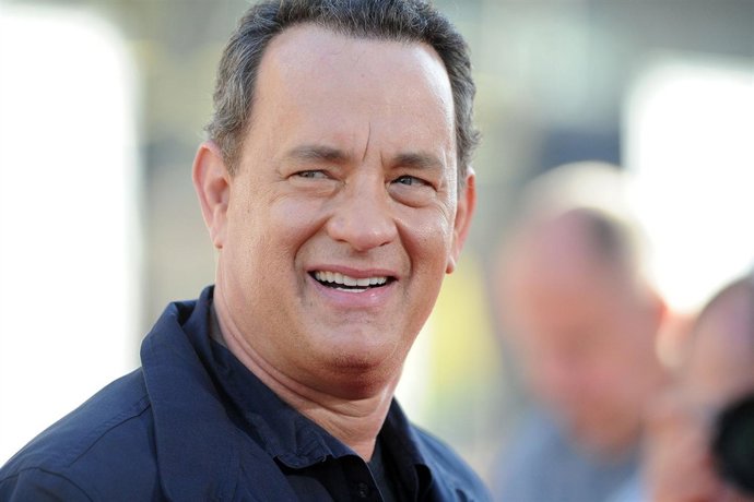 Arrives at the Premiere of Universal Pictures' "Larry Crowne" at Grauman's Chine