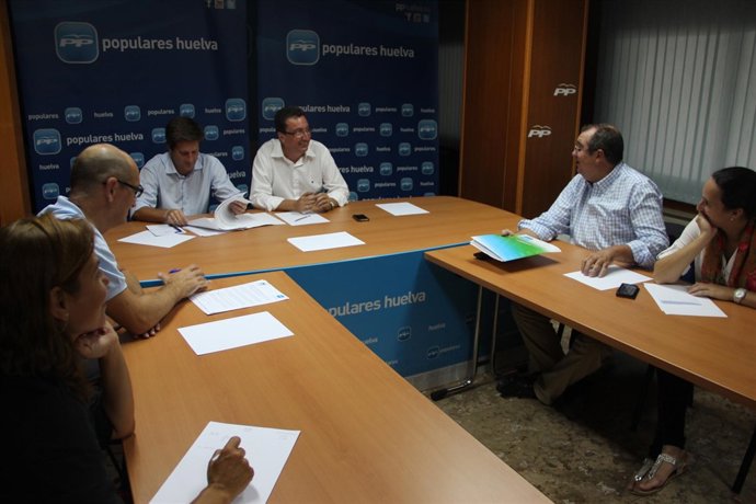 Reunión de los diputados del PP de Huelva. 