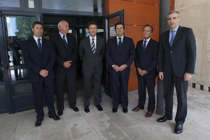   Alberto Núñez Feijóo, Acompañado Polo Conselleiro De Medio Ambiente, Territori