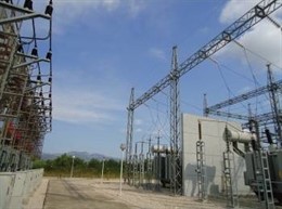 Subestación de Endesa con medidas para evitar que entren las ginetas
