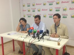 Antonio Maíllo en Granada, junto a Manuel Morales y Mª Carmen Pérez