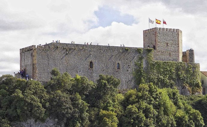 Castillo del Rey de San Vicente de la Barquera
