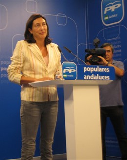 La vicesecretaria del PP-A Dolores López Gabarro