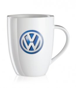 Taza con el logo de Volkswagen