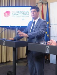 Valderas valora que Díaz, aunque descarte mayor presión fiscal, esté dispuesta a abordar progresividad y justicia social