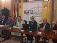 Pastor: El AVE llegará en superficie a Granada en 2015