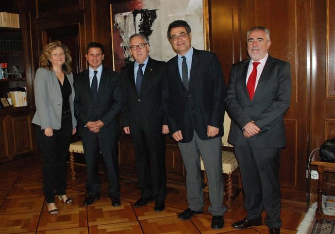 Josep Poblet (Diputación Tarragona), Josep Andreu (Puerto), Joan Pedrerol (AEQT)