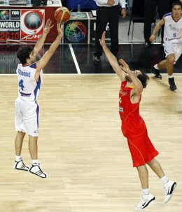 Teodosic ajustició a España con un triple lejano