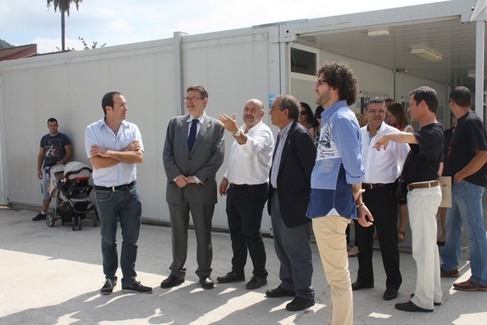 Ximo Puig y Miquel Soler visitan el colegio de Nàquera (Valencia)