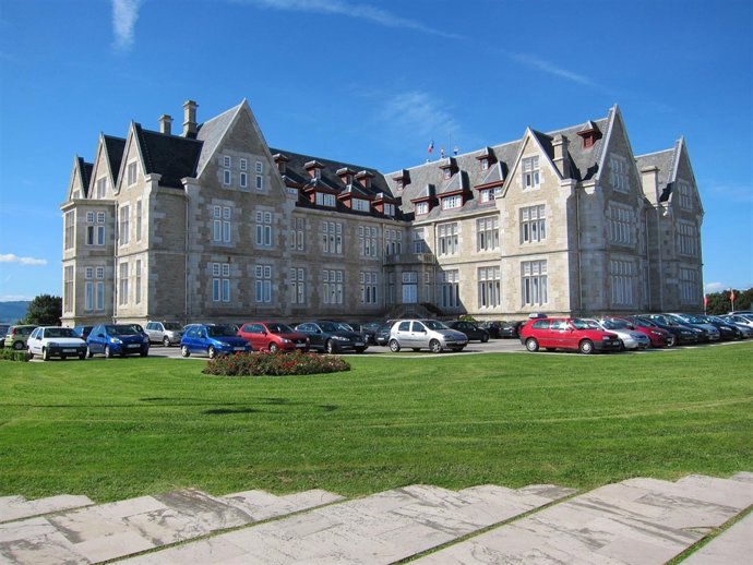 Palacio De La Magdalena