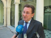 De Llera: Los medios "airean excesivamente" asuntos judiciales con políticos involucrados