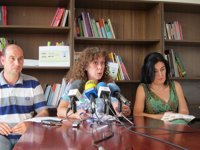 Freapa critica los "recortes" de profesores en el inicio del curso y pide que se reúna la comisión de transporte escolar