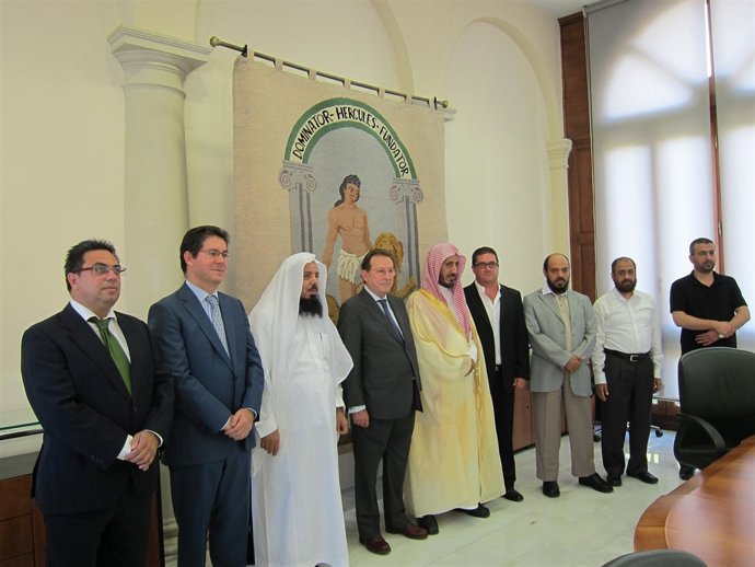 Emilio de Llera recibe a una delegación de Arabia Saudí