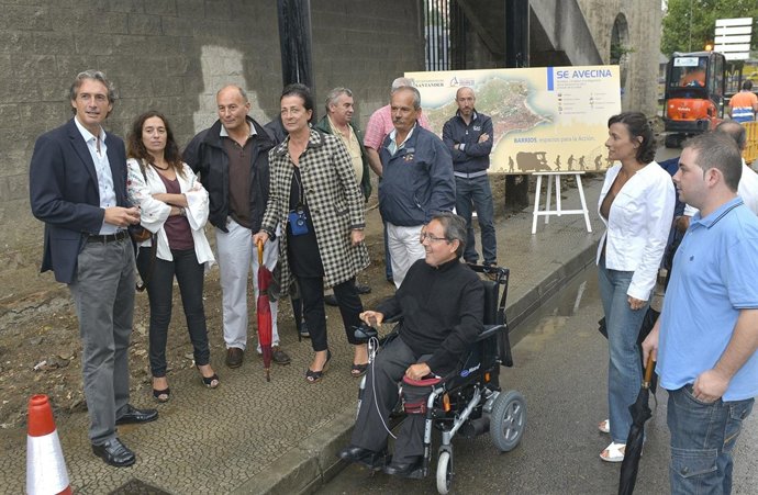 Visita a las obras de mejora de la accesibilidad en el centro de salud