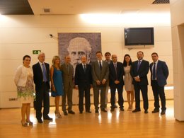 Puig entrega a Rubalcaba el informe del Comité de Expertos sobre financiación