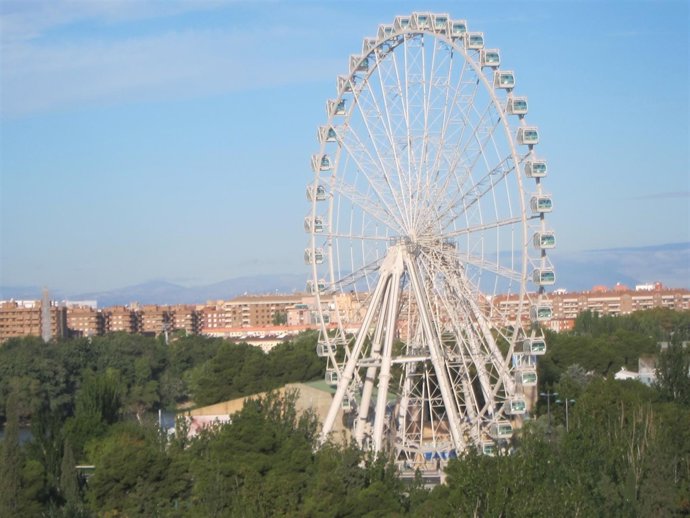 Noria instalada en la ribera del Ebro en Zaragoza