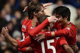 Michu celebra un gol del Swansea