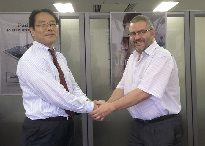 Takamasa Sasaki (AOS Technologies) y Sisco Sapena (Lleida.Net)