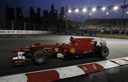 Pole de Alonso en Singapur