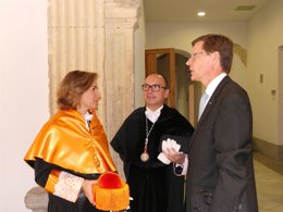 Naeve antes de la Conferencia