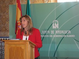 Díaz, en rueda de prensa tras reunirse con el sector agrícola en la provincia