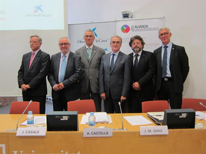 Universidades públicas catalanas estudiarán unificar primeros ciclos de grados