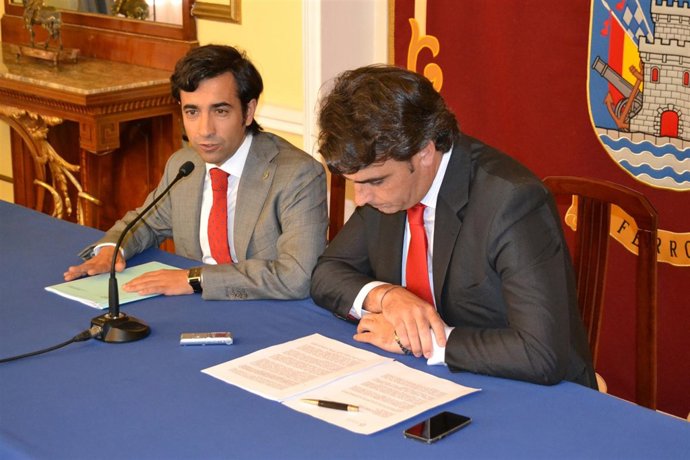 El alcalde de Ferrol, Rey Varela, y el presidente de la Dip. A Curuña, D.Calvo