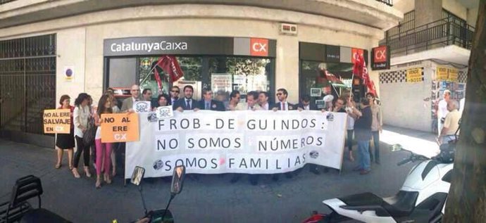 Concentración de trabajadores de Catalunya Banc