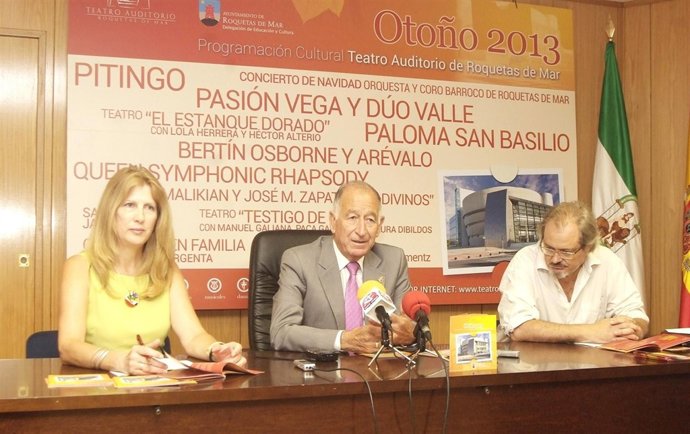 Amat presenta la programación cultural para otoño en Roquetas 