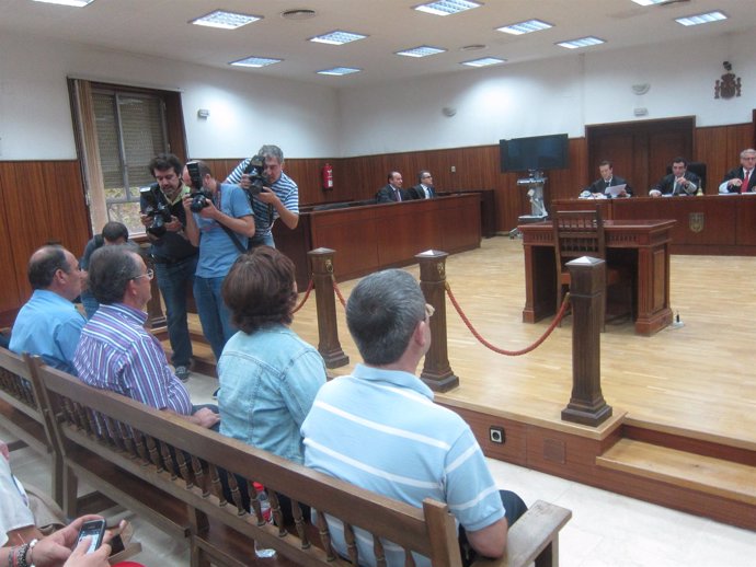 Juicio al exalcalde Fuente Palmera y tres acusados más del Ayuntamiento