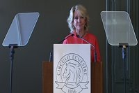 Aguirre dice entender la queja catalana de que "todas las comunidades, creadas de la nada, se igualen a la Generalitat"