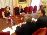 Crespo reitera el compromiso del Gobierno de acelerar la DIA del trasvase y pide a Junta el informe preceptivo