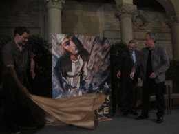 Joan Fontcuberta, Xavier Trias y Ferran Adrià, con el cartel de La Mercè