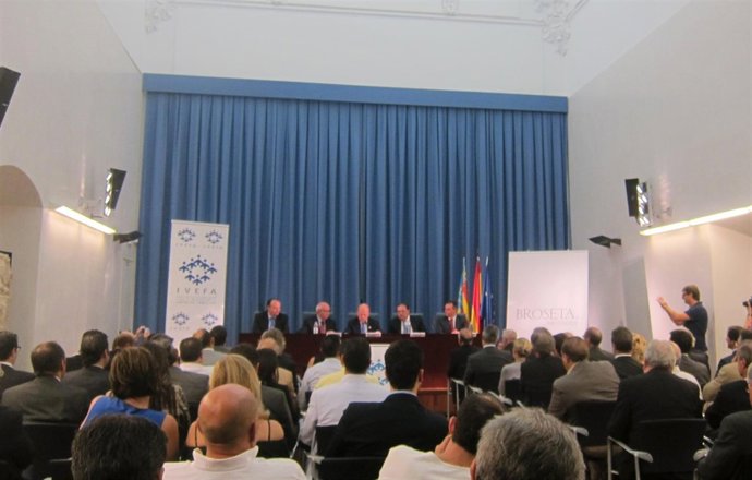 Clausura de AVEFA con la presencia del conseller Máximo Buch