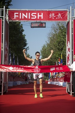 Javier Gómez Noya Pekín triatlón