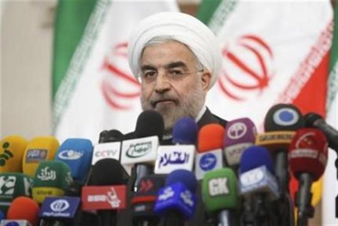 El presidente de Irán, Hassan Rohani, habla con la prensa en Teherán.
