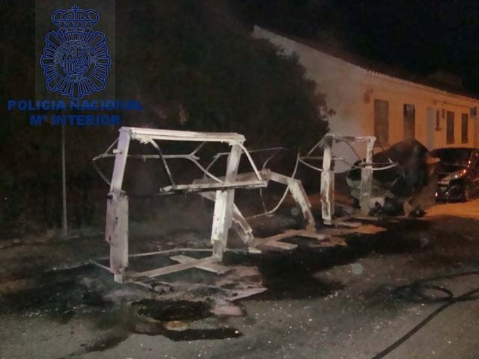 Contenedores quemados