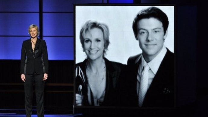 Tributo a Cory Monteith en los Emmy