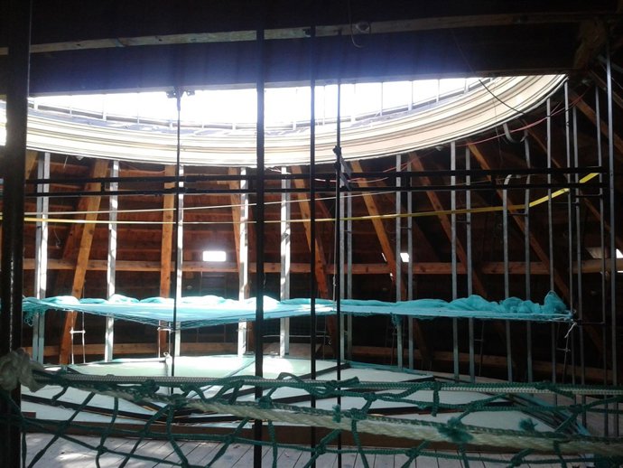 Obras en la cubierta del Congreso 