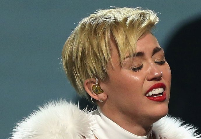 LAS VEGAS, NV - SEPTEMBER 21:  Entertainer Miley Cyrus performs onstage during t