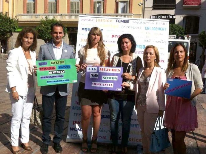 Daniel Pérez, Estefanía, Estefanía Martín Palop