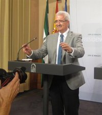 Junta considera que el Gobierno no puede dejar "abandonados a su suerte" a los trabajadores de la base de Morón