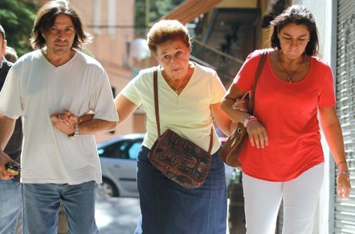 Doña Margarita transmite calma ante la operación del Rey