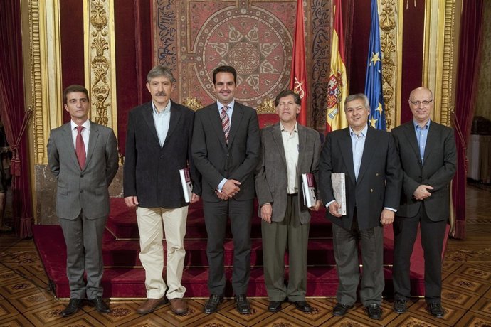 Oto, Verdugo, el consejero Alli, Román, Carbone y Carbonero.