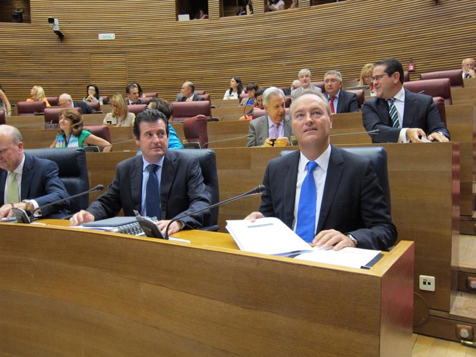 Fabra en su escaño en las Corts