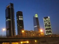 Facua ve "desproporcionada" la nueva subida de luz