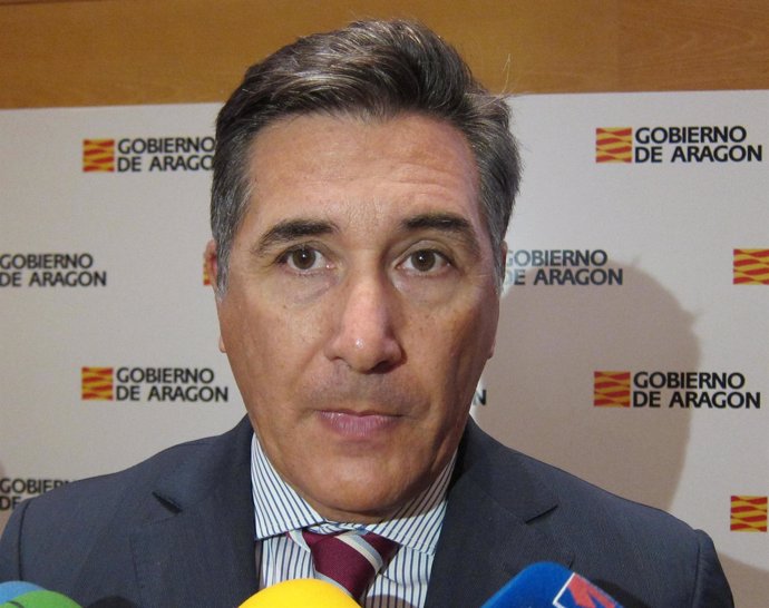 El consejero de Sanidad de Aragón, Ricardo Oliván